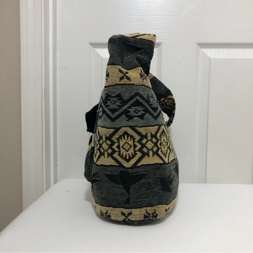 ARTESANY Wool Blend Ecuador Tribal Boho‎ Black Tan Gray Hobo Zipper Bag